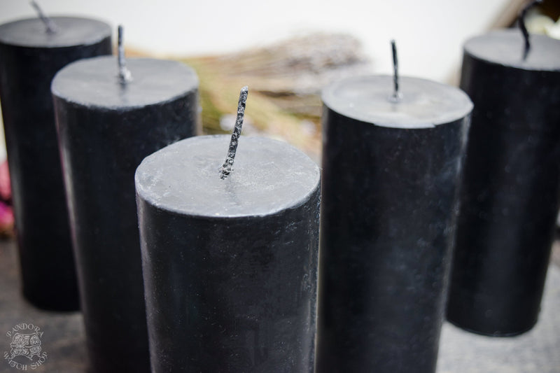 Candle - Big Black Cylinder - Beeswax Candle