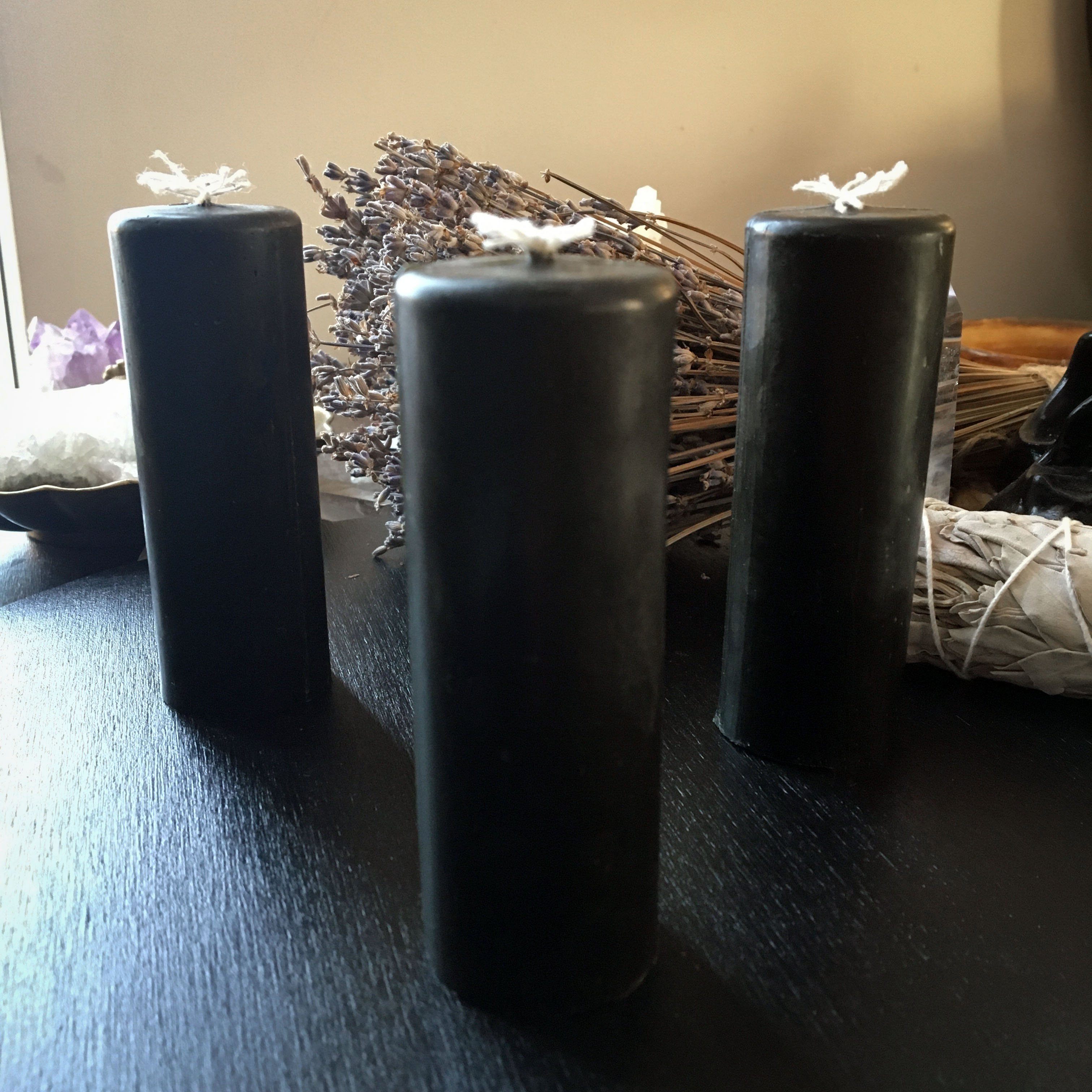 Candle - Black Cylinder - Beeswax Candle