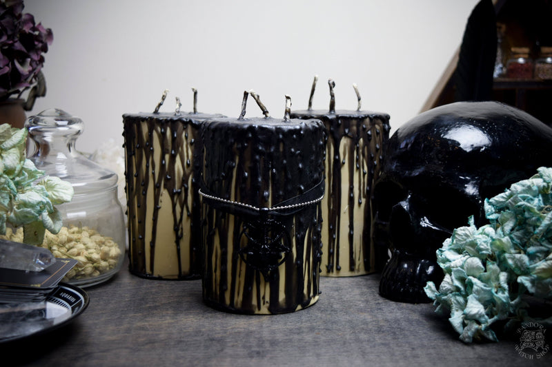 Candle - Gothika Eclipse - Beeswax Candle