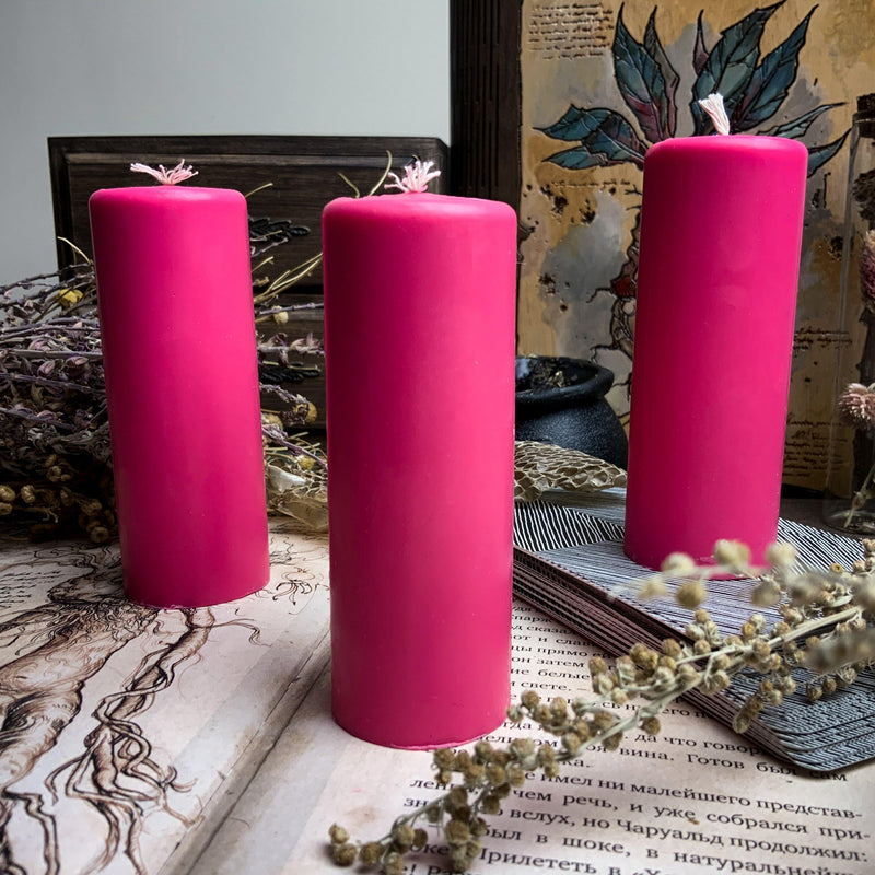 Pink cylinder - Beeswax candle