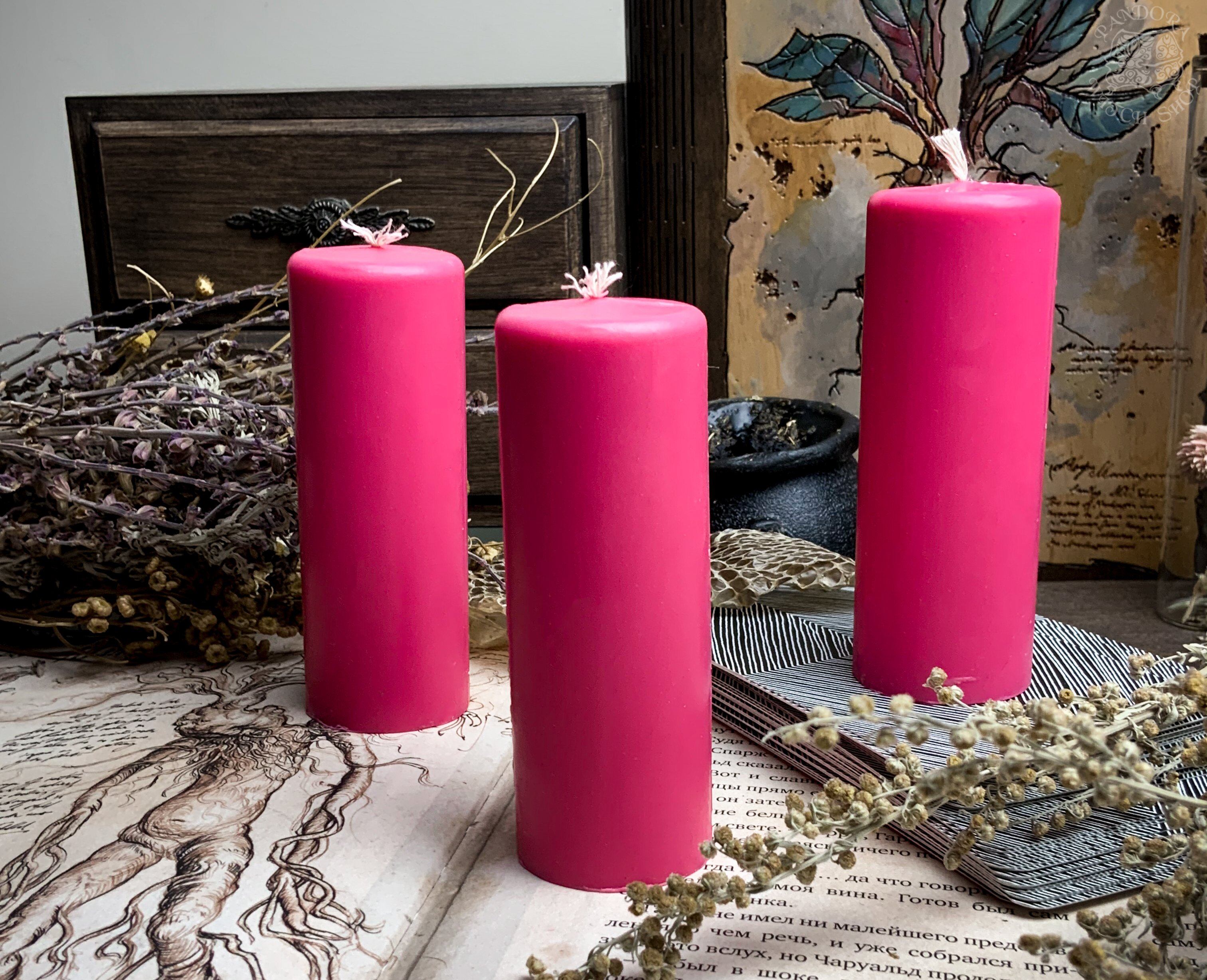 Pink cylinder - Beeswax candle