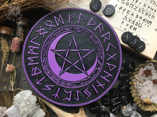 Elder Futhark Runes - PentaMoon - Black\Purple