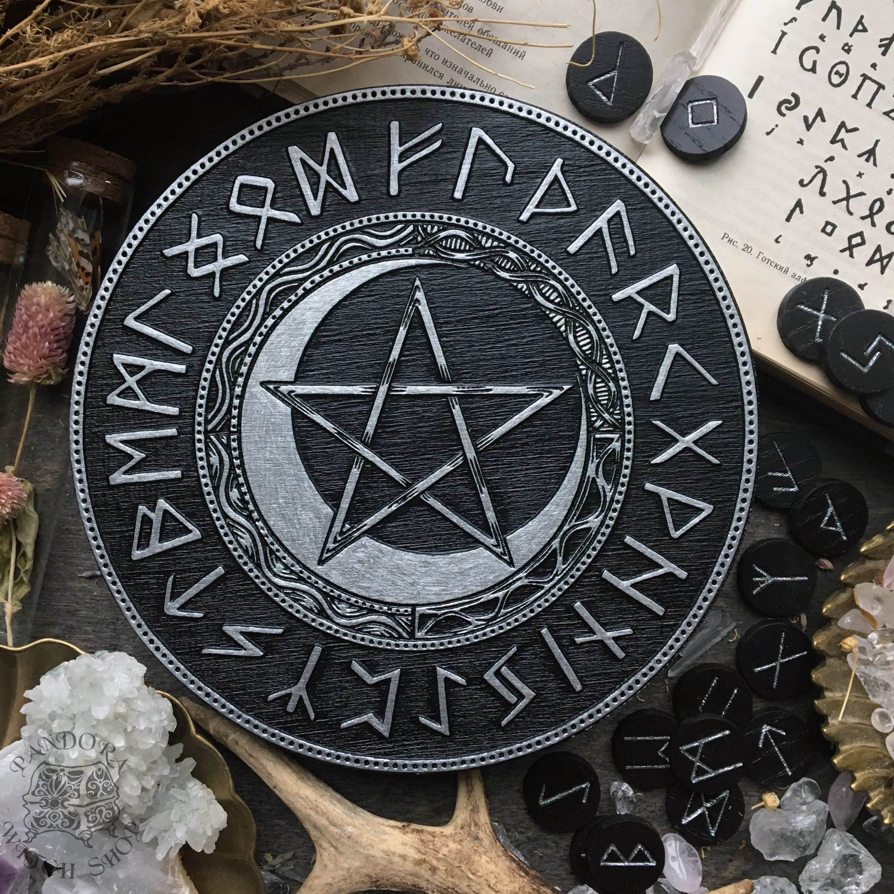 Elder Futhark Runes - PentaMoon - Black\Silver