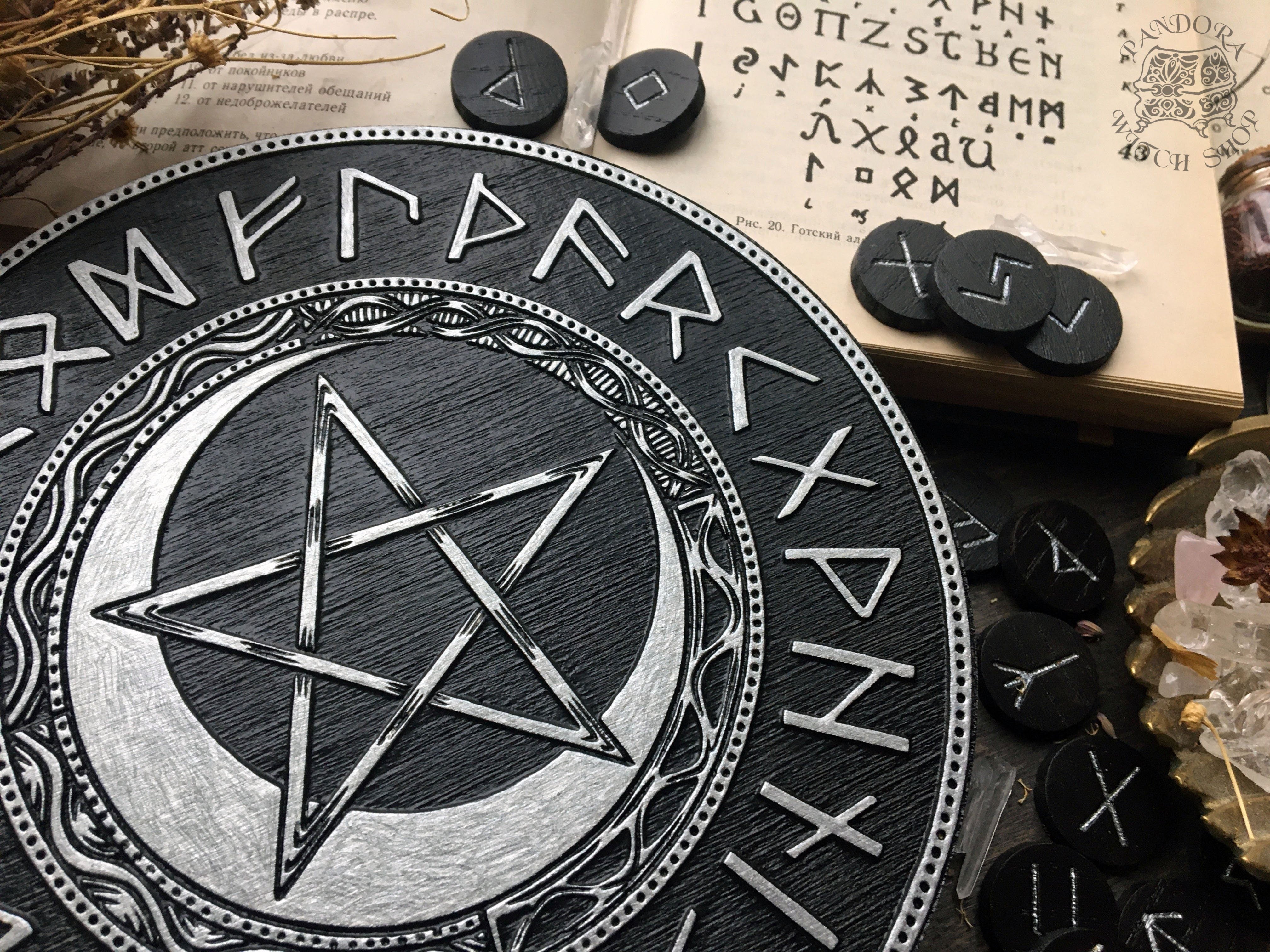 Elder Futhark Runes - PentaMoon - Black\Silver