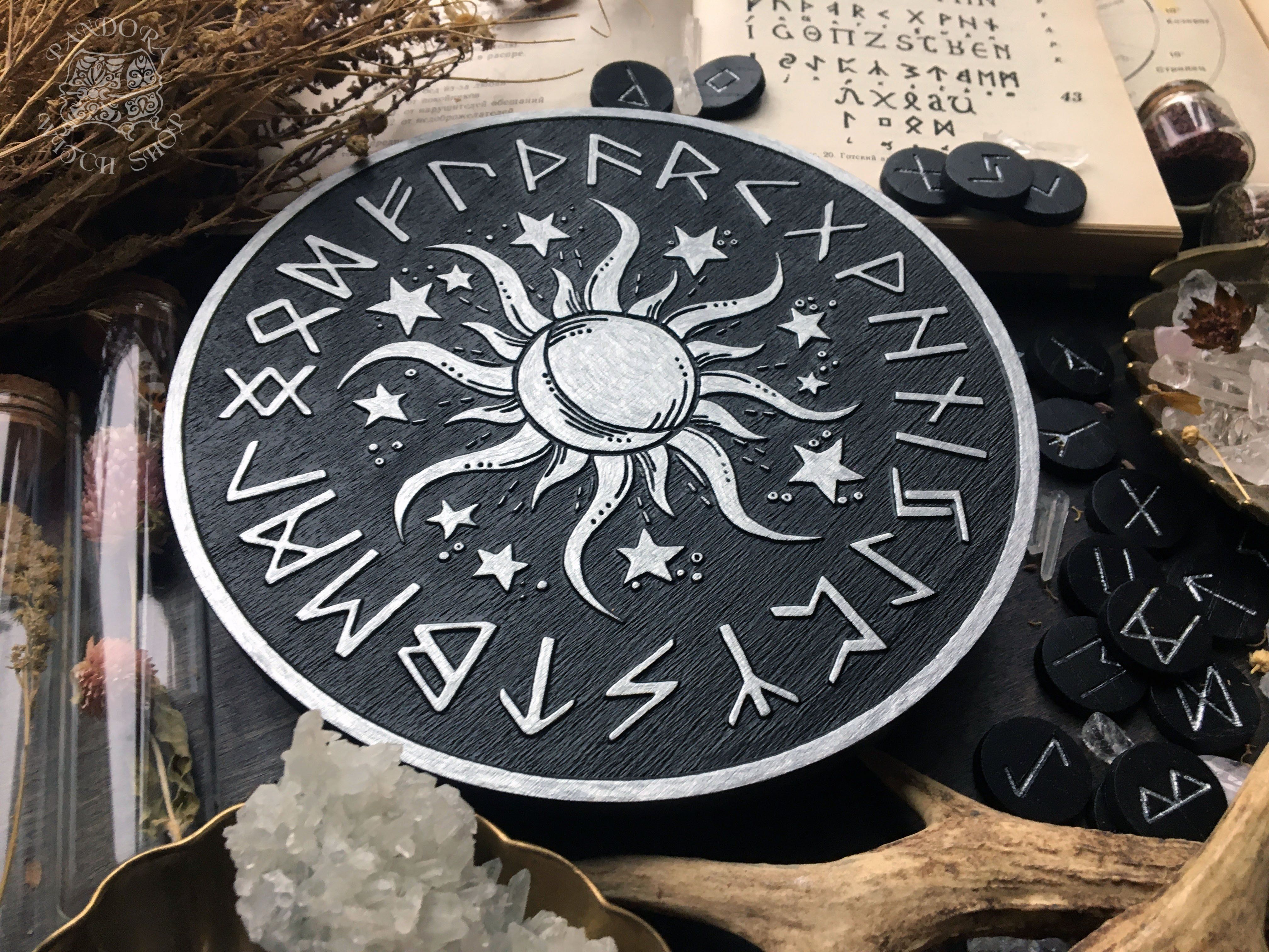 Elder Futhark Runes - Sun - Black\Silver