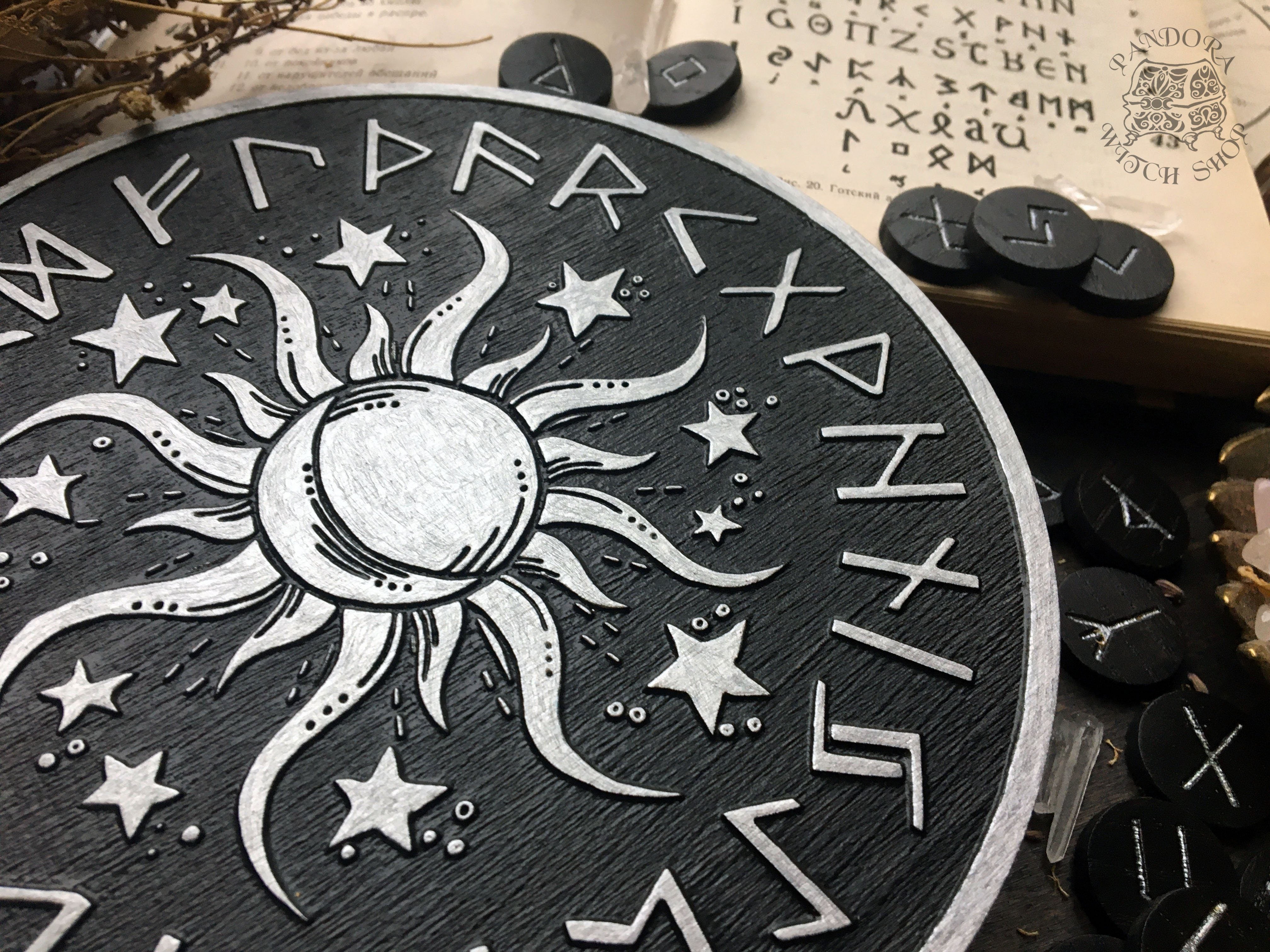 Elder Futhark Runes - Sun - Black\Silver