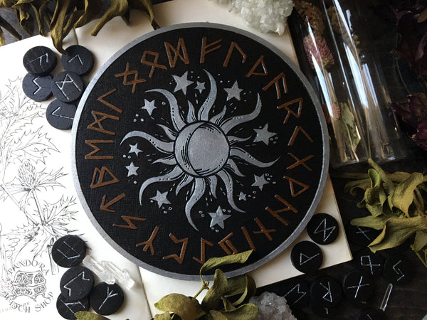 Elder Futhark Runes - Sun - Oak\Black+Silver