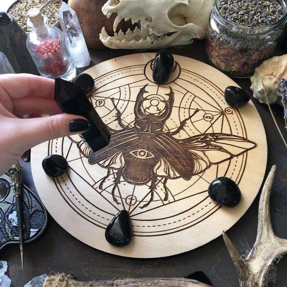 Magic Beetle  - Altar Pentacle - Natural