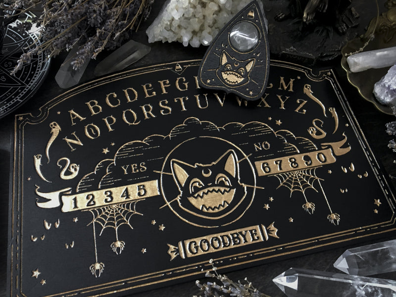 Ouija Board - Halloween Scream