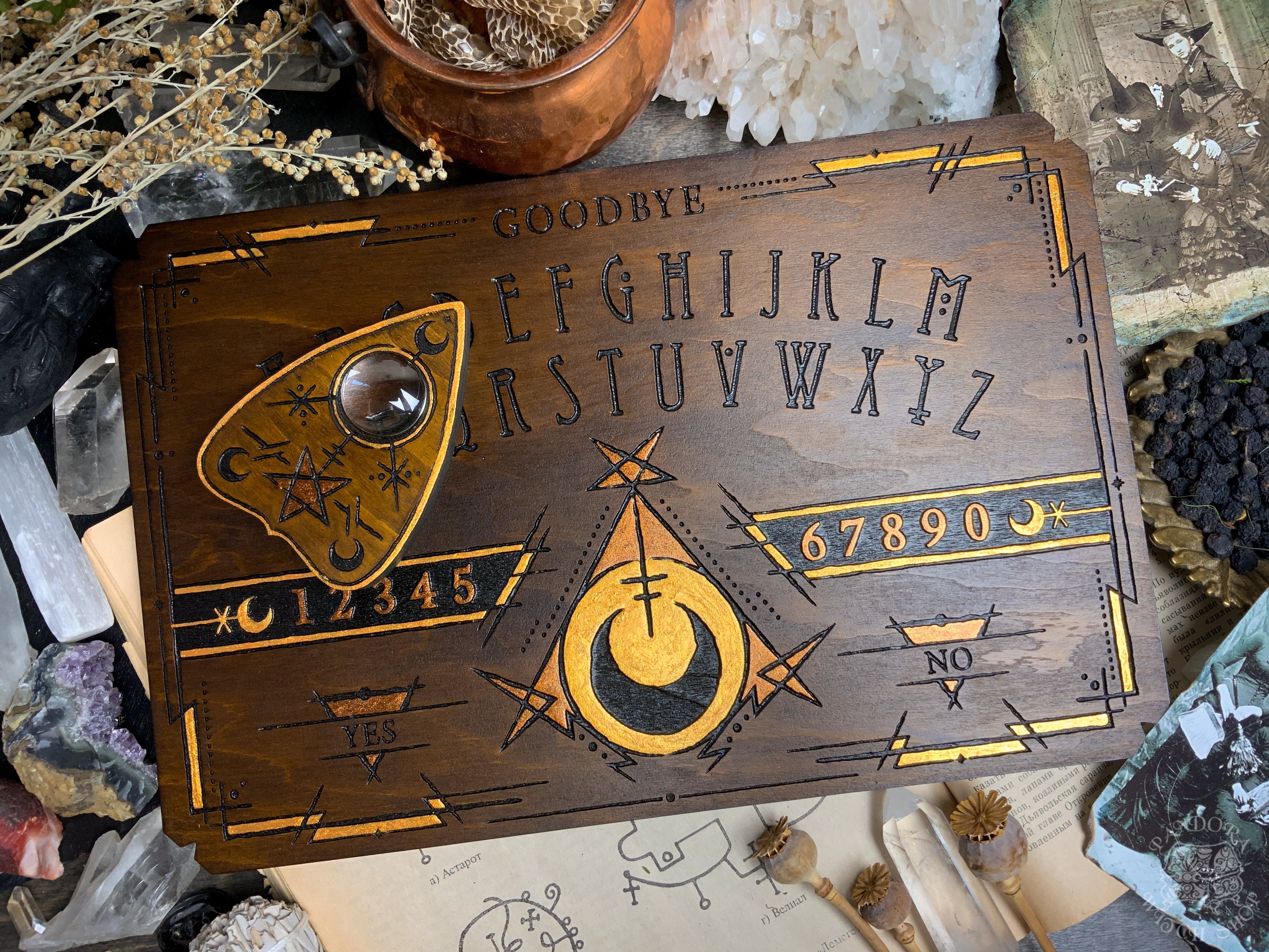 Ouija Board - Witchcraft Cult Dark wood