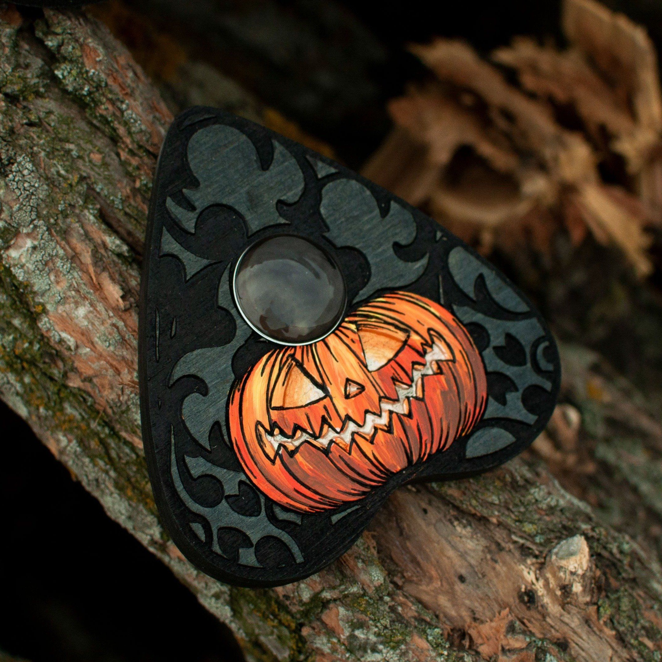 Ouija Planchette - Planchette - Lady Pumpkin - Gray