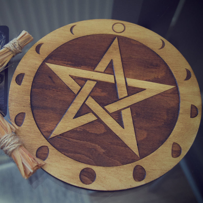 Pentagram And Moon Circle - Altar Pentacle