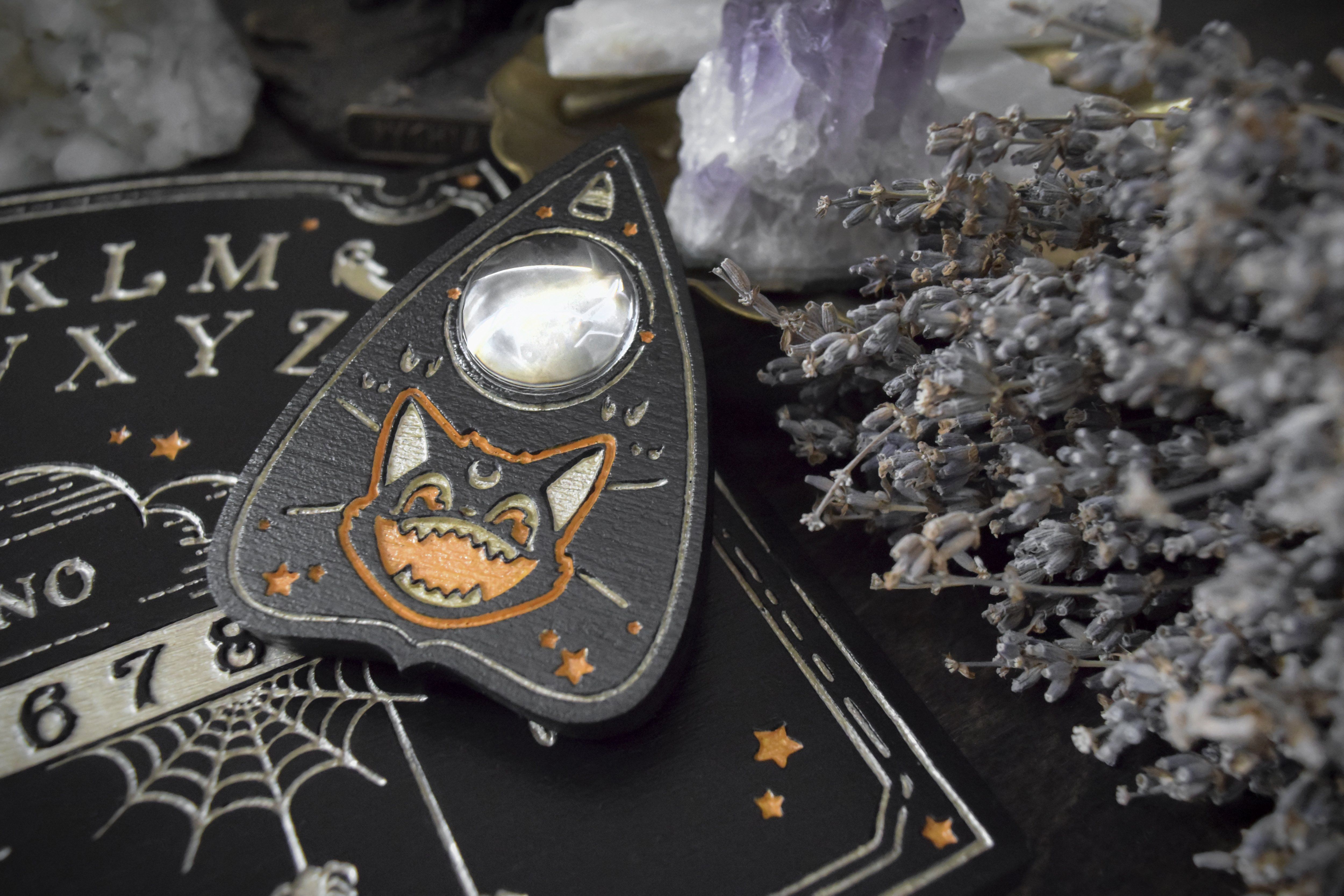 Planchette - Halloween Scream Orange Bone