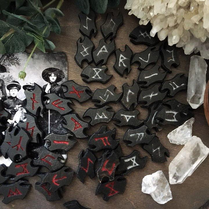 Rune - Elder Futhark, Runes, Black Runes + Blank Rune, Silver\Gold\Red