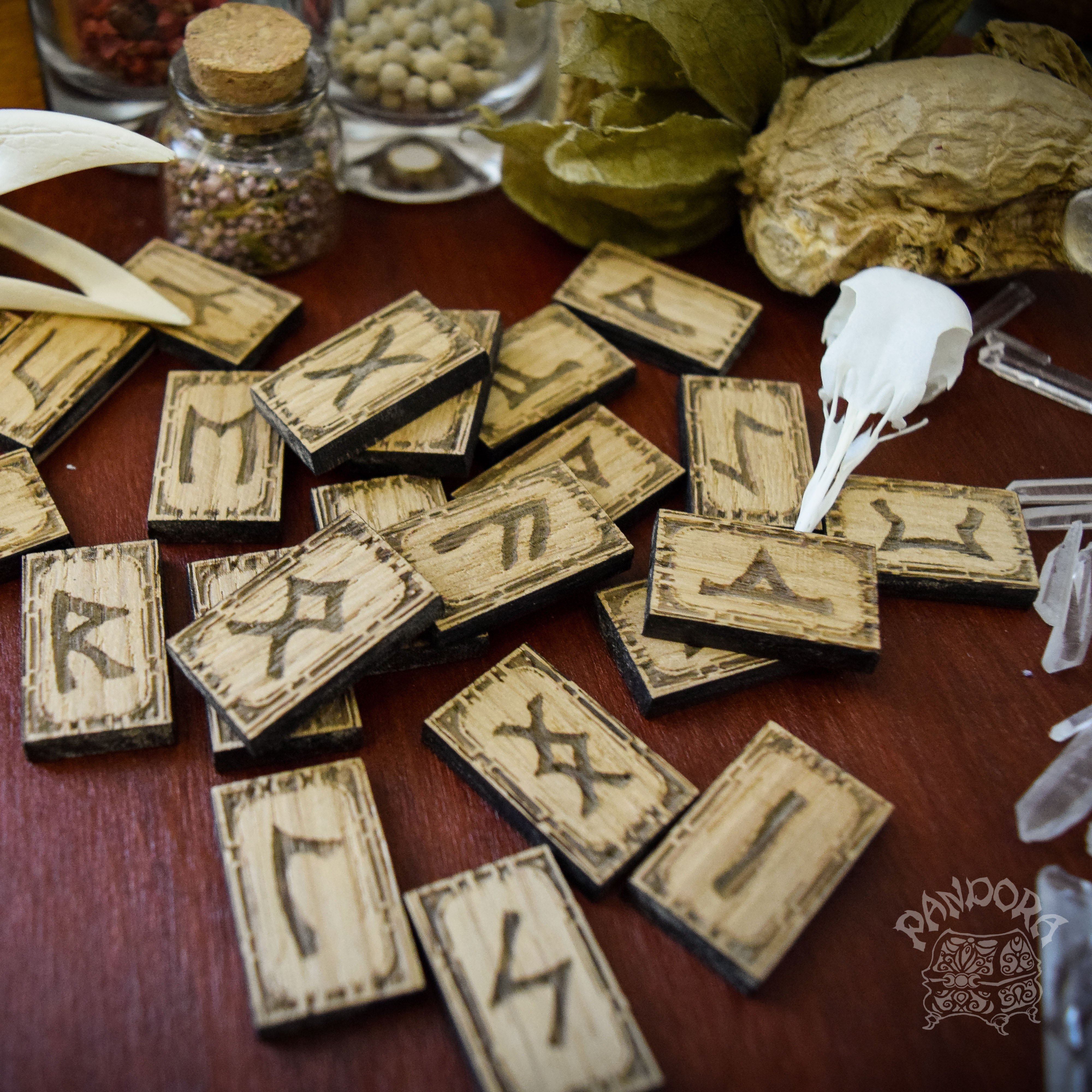 Rune - Elder Futhark, Runes, Oak Wood + Blank Rune