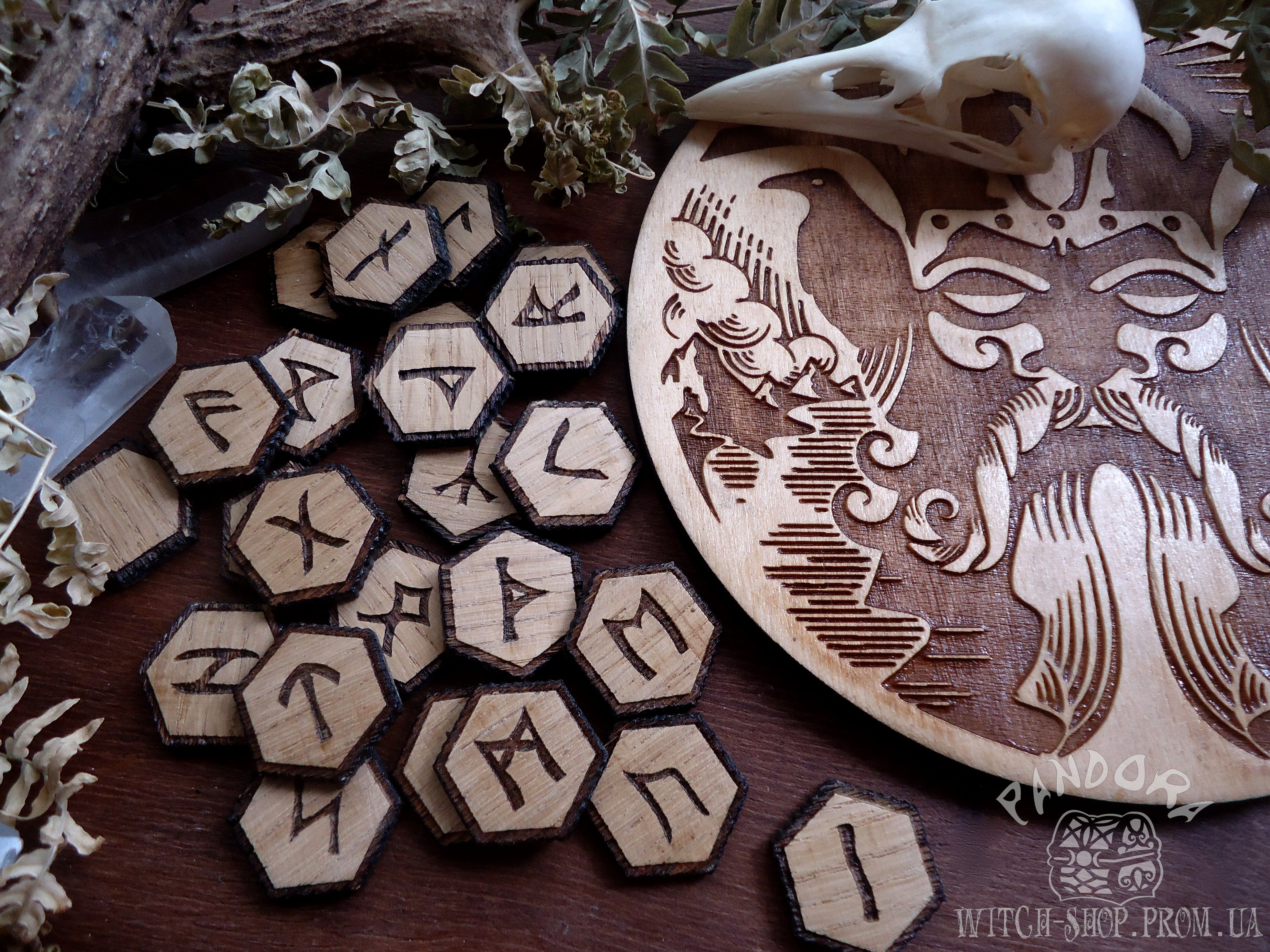 Rune - Elder Futhark, Runes, Oak Wood + Blank Rune