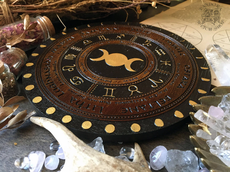 Wheel of the Year - Triple Moon Circle - Dark wood\Gold